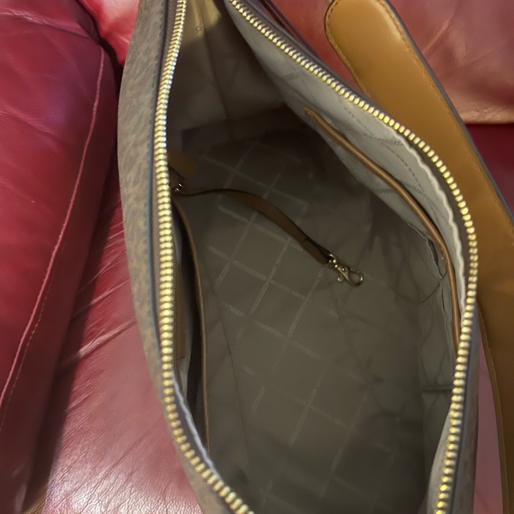 Bag - Picture 3 of 5